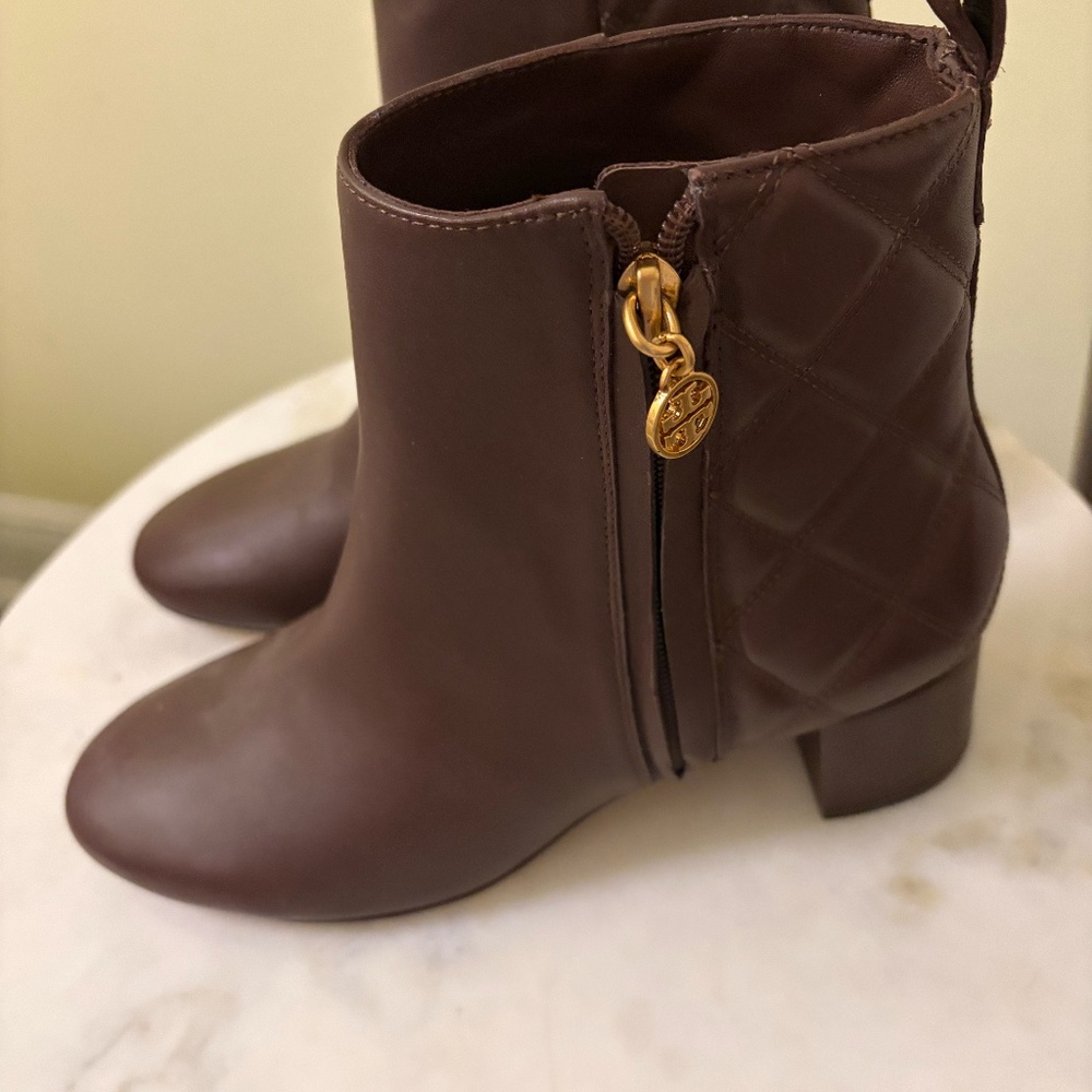 TORY BURCH ANKLE BOOTS